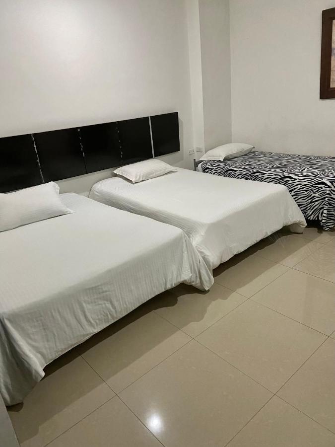 Hotel Barrancabermeja Plaza Buitenkant foto